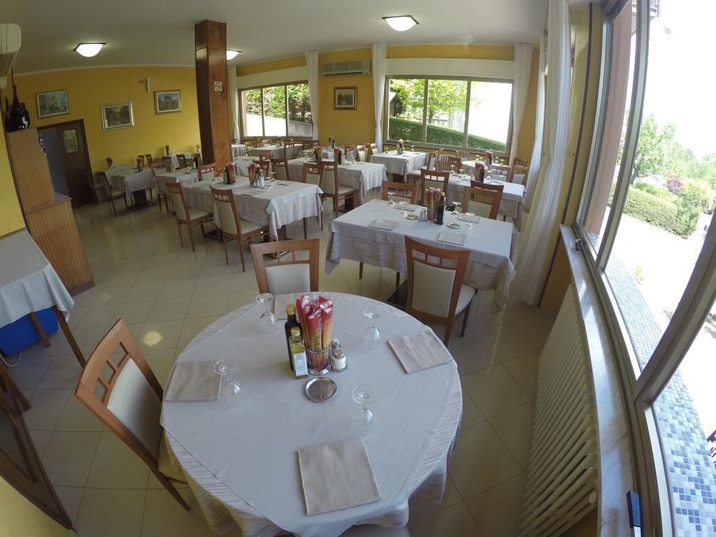Hotel Esperia 3*